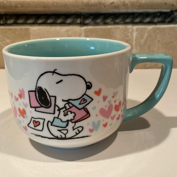 Hallmark Peanuts Snoopy Valentine Mug 2022 - Picture 4 of 8